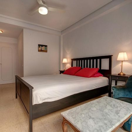 Beds & Breaks Ferrero Apartment Валенсия Екстериор снимка